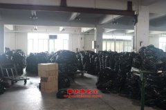 黃海DD5040XXCDM宣傳車用的康明斯ISF2.8s4148V發(fā)動機(jī)的大修及配件