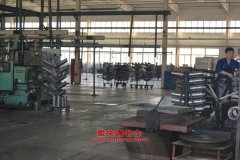 春洲JNQ5041XXYDK1廂式運輸車用的玉柴YC4F115-30發動機的配件及保養