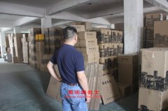 解放CA5167XXYK2T1篷式運(yùn)輸汽車用的一汽CA6DE2-22發(fā)動機(jī)的大修及配件