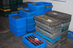 豪曼ZZ2070越野載貨車用的康明斯ISDe180 30發(fā)動機的配件及保養(yǎng)