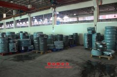 匯眾(SHAC)SH6491輕型客車用的雙龍M161G23D發(fā)動(dòng)機(jī)的配件及大修