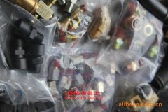 華通HCQ3253自卸汽車用的濰柴WD615.50發動機的配件及維修