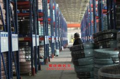 亞星YBL6115H1E3客車用的玉柴YC6G270-30發動機的配件及維修